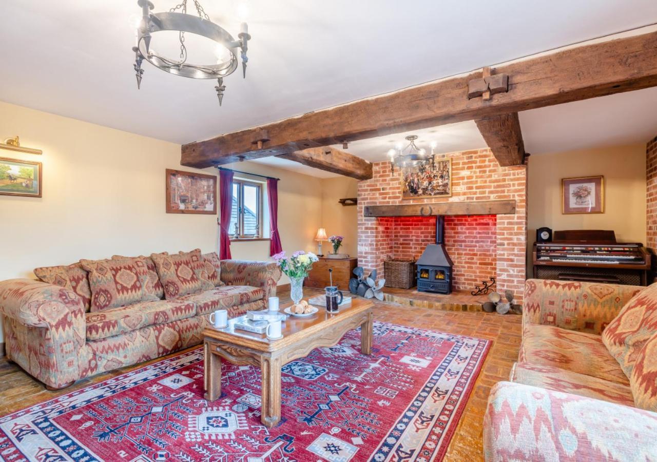 Vila Elms Barn Wangford Exteriér fotografie