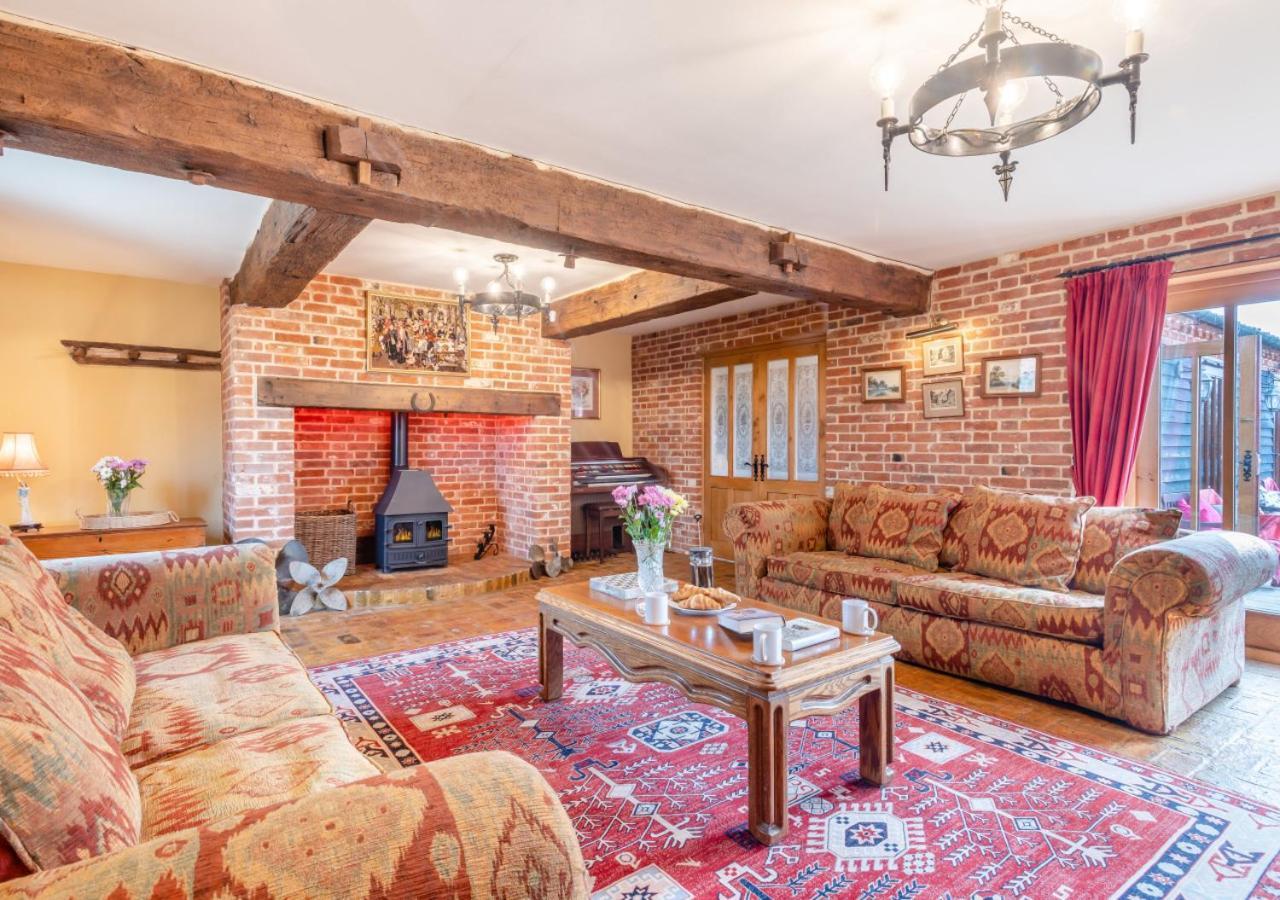 Vila Elms Barn Wangford Exteriér fotografie